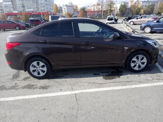 2016 Hyundai Solaris I Рестайлинг, коричневый, 950000 рублей, вид 2