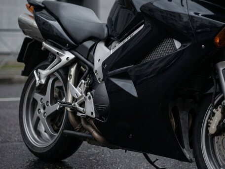 2005 Honda VFR 800, чёрный, 445000 рублей, вид 3