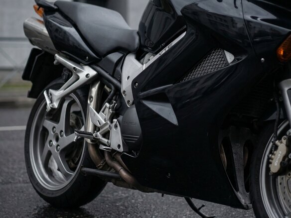 2005 Honda VFR 800, чёрный, 445000 рублей - вид 2