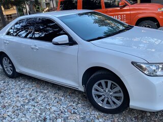 2014 Toyota Camry VII (XV50), белый, 1800000 рублей, вид 3