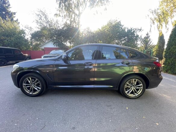 2020 BMW X4 20d II (G02), серый, 4500000 рублей - вид 3
