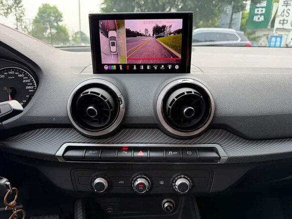 2022 Audi Q2 L 35 TFSI I Рестайлинг, серебристый, 1630000 рублей - вид 10