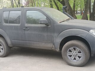 2005 Nissan Pathfinder III, чёрный, 999999 рублей, вид 3