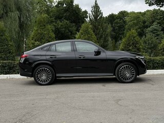 2026 Mercedes-Benz GLC Coupe 300 II (C254), чёрный, 8740000 рублей, вид 3