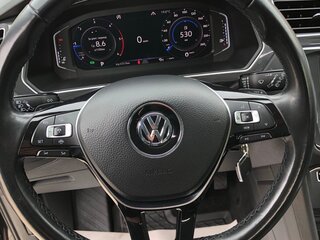 2020 Volkswagen Tiguan II, чёрный, 2220000 рублей, вид 5