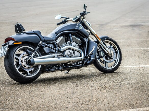 2012 Harley-Davidson V-Rod Muscle, чёрный, 1500000 рублей