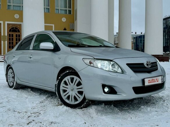2008 Toyota Corolla X (E140, E150), серебристый, 970000 рублей - вид 2