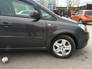 2013 Opel Zafira B Рестайлинг, серый, 750000 рублей, вид 4