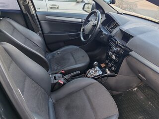 2010 Opel Astra H Рестайлинг, чёрный, 430000 рублей, вид 5