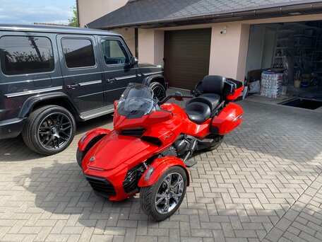 2021 BRP Can-Am Spyder, красный, 1700000 рублей, вид 1