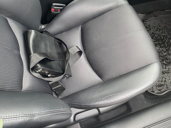 2011 Mazda 6 II (GH) Рестайлинг, белый, 1200000 рублей - вид 13