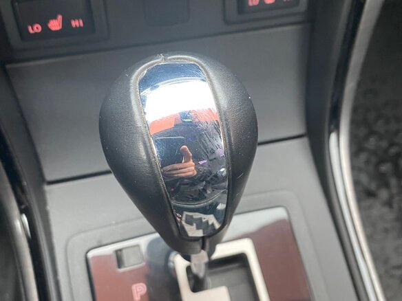 2011 Mazda 6 II (GH) Рестайлинг, белый, 1200000 рублей - вид 18