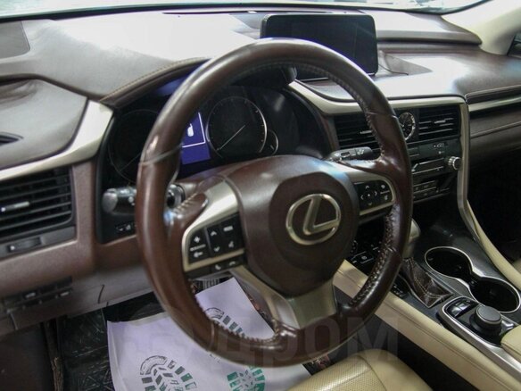 2017 Lexus RX 200t IV, белый, 3230000 рублей - вид 25