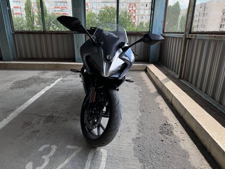 2023 CFMoto 300SR, серый, 370000 рублей, вид 1