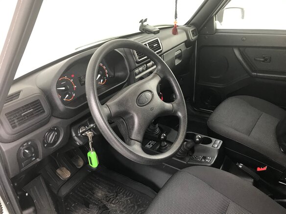 2021 Lada (ВАЗ) Niva Legend I, белый, 670000 рублей - вид 4