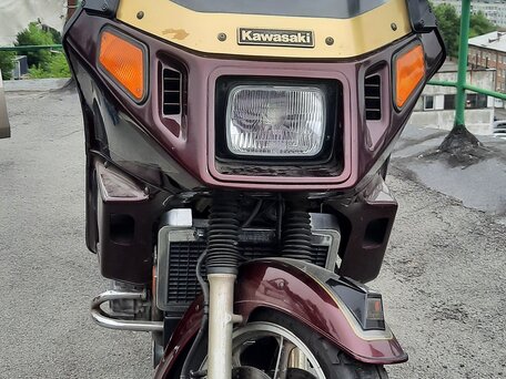 1987 Kawasaki ZN1300 Voyager, красный, 370000 рублей, вид 2