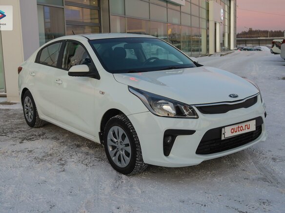 2020 Kia Rio IV, белый, 1190000 рублей - вид 1