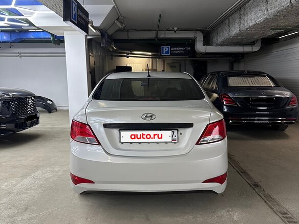 2014 Hyundai Solaris I Рестайлинг, бежевый, 550000 рублей - вид 5