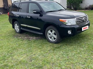 2015 Toyota Land Cruiser 200 Series Рестайлинг 1, чёрный, 4585000 рублей, вид 4
