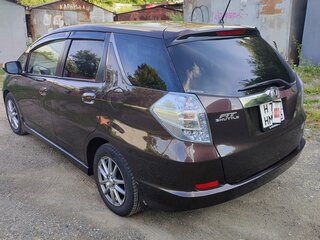 2013 Honda Fit Shuttle I Рестайлинг, красный, 900000 рублей, вид 3