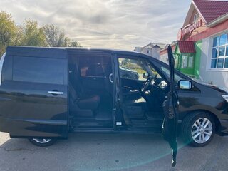 2016 Nissan Serena IV (C26), чёрный, 1870000 рублей, вид 3