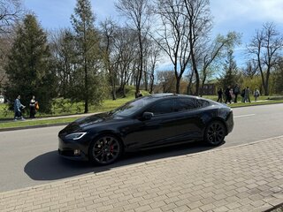 2018 Tesla Model S P100D I Рестайлинг, чёрный, 2786134 рублей, вид 3