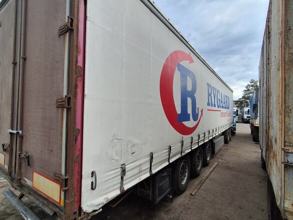 2004 Freightliner Century Class, зелёный, 3200000 рублей - вид 7