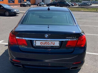 2010 BMW 7 серии Long 750Li xDrive V (F01/F02/F04), синий, 1435022 рублей, вид 5