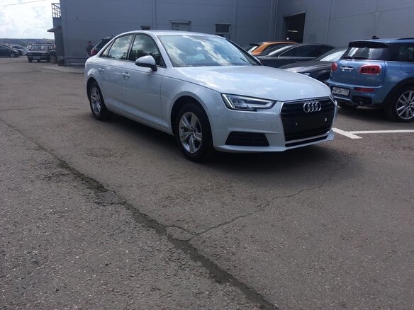 2019 Audi A4 V (B9), белый - вид 5