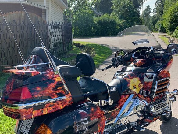 2004 Honda GL 1800 Gold Wing, красный - вид 8