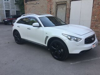2009 Infiniti FX35 II (S51), белый, 1900000 рублей, вид 1