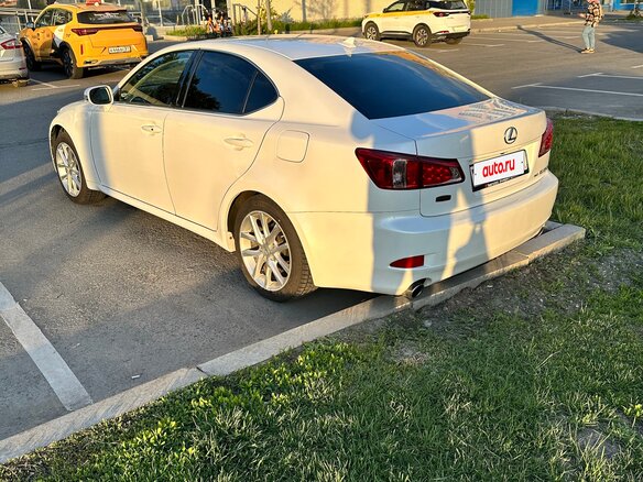 2010 Lexus IS 250 II Рестайлинг 2, белый, 1070000 рублей - вид 12