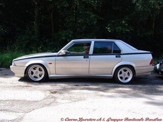 1987 Alfa Romeo 75 I, серебристый, 300000 рублей, вид 2