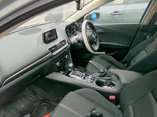 2016 Mazda Axela III, серебристый, 1600000 рублей, вид 5