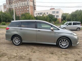2012 Toyota Wish II, серебристый, 1300000 рублей, вид 4
