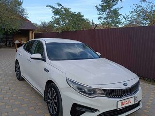 2019 Kia Optima IV Рестайлинг, белый, 2200000 рублей, вид 4