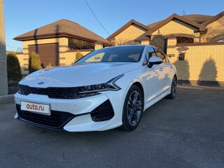 2020 Kia K5 III, белый, 3100000 рублей, вид 1