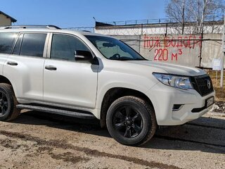 2018 Toyota Land Cruiser Prado 150 Series Рестайлинг 2, белый, 4000000 рублей, вид 2