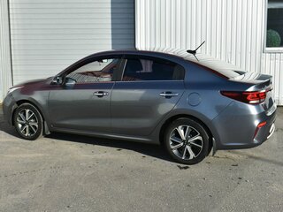 2017 Kia Rio IV, серый, 1159000 рублей, вид 3