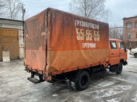 1992 Toyota Dyna, красный, 1400000 рублей, вид 5
