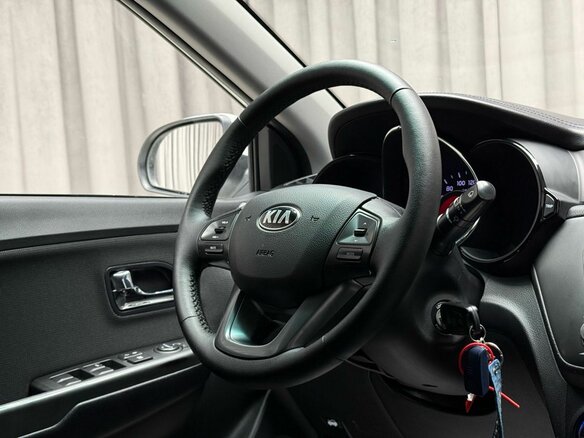 2013 Kia Rio 5-speed III, белый - вид 8