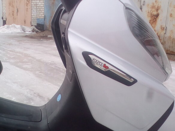 2009 Piaggio X7, серебристый, 150000 рублей - вид 17