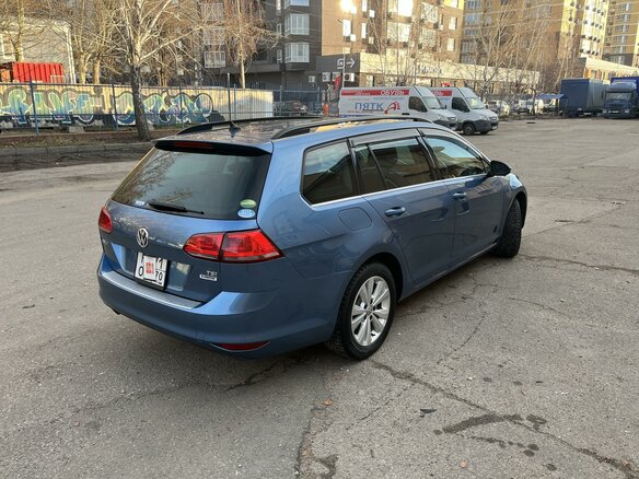 2015 Volkswagen Golf VII, синий, 1000000 рублей - вид 3