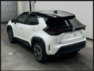2021 Toyota Yaris Cross I, белый, 2100000 рублей, вид 2