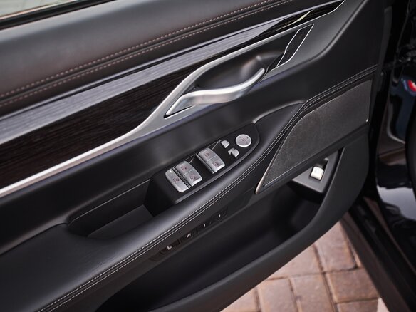 2020 BMW 7 серии 730d xDrive VI (G11/G12) Рестайлинг, чёрный - вид 9
