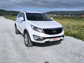 2011 Kia Sportage III, белый, 1690000 рублей, вид 1