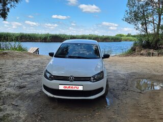 2013 Volkswagen Polo V, белый, 550000 рублей, вид 2