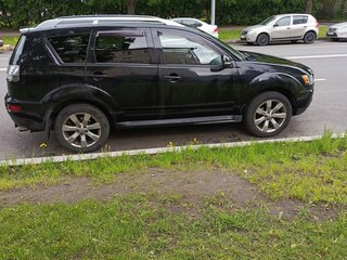 2010 Mitsubishi Outlander II Рестайлинг, чёрный, 900000 рублей, вид 1