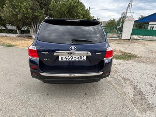 2011 Toyota Highlander II (XU40) Рестайлинг, синий, 2000000 рублей, вид 2
