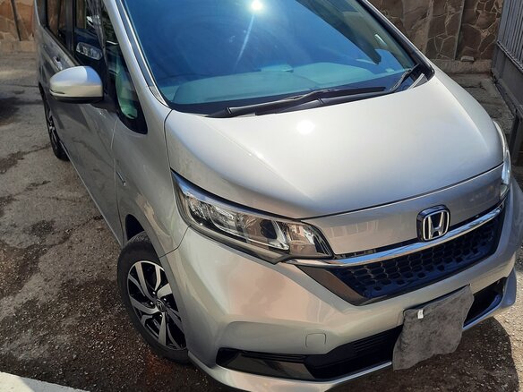 2019 Honda Freed II Рестайлинг, серебристый, 1800000 рублей - вид 1
